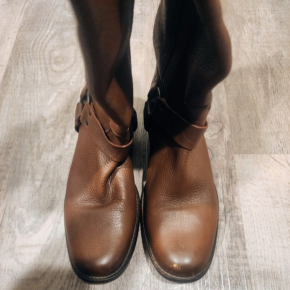 Frye Phillip Harness Boots - Picture 7 of 9